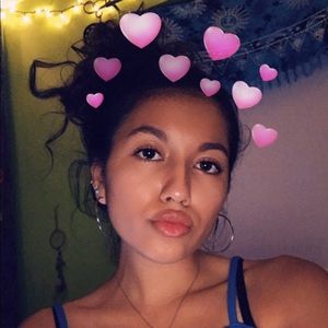 Meet your Posher, Deanna